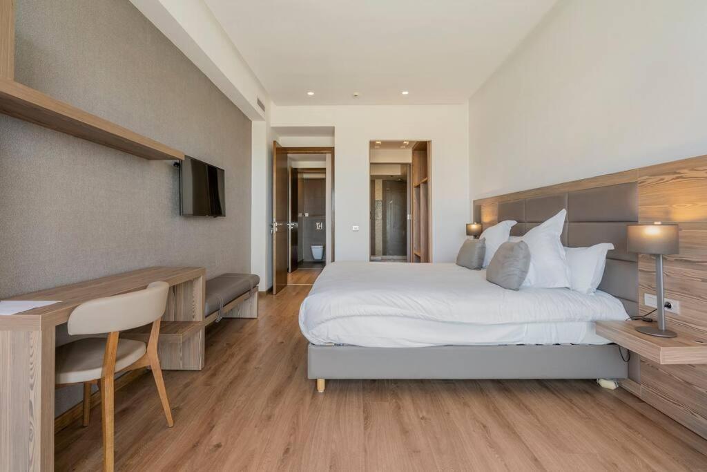 Luxury Apartment At Corniche , Seaview Close Beach Casablanca Exterior photo