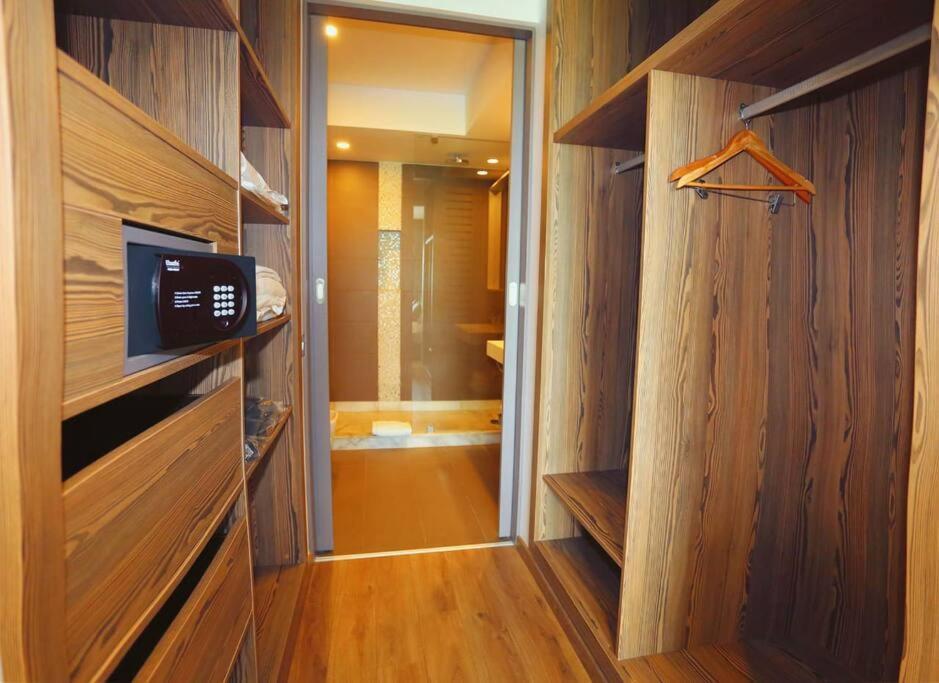 Luxury Apartment At Corniche , Seaview Close Beach Casablanca Exterior photo